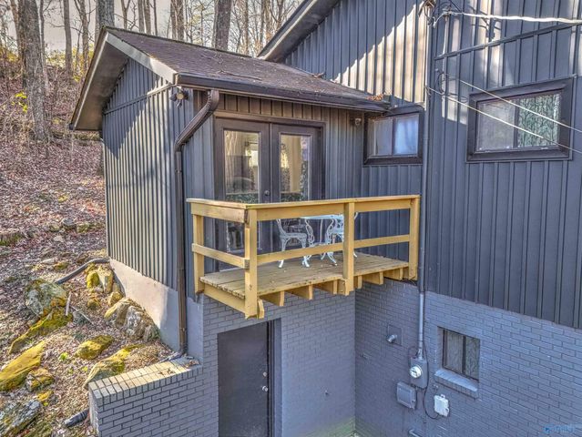 153 Autumnwood Trail, Decatur, AL 35603