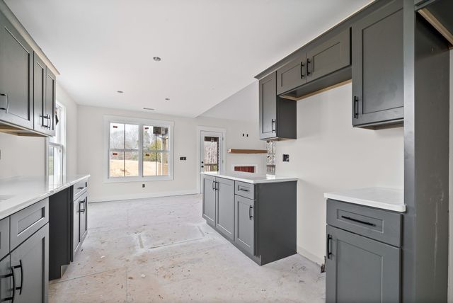 1215 Southside Rd, Southside, TN 37171