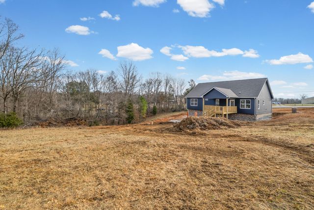 1215 Southside Rd, Southside, TN 37171