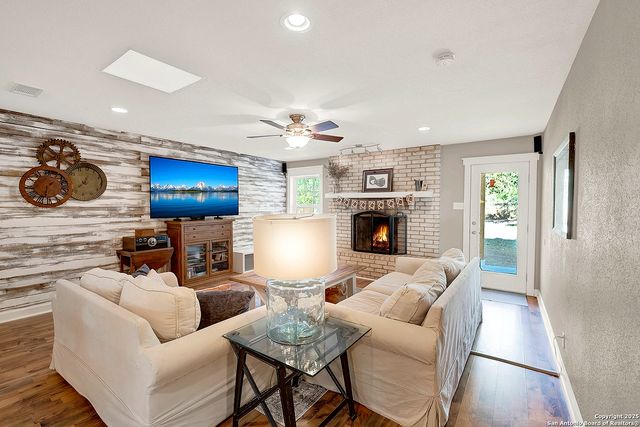 3 Quail Hollow, Pleasanton, TX 78064