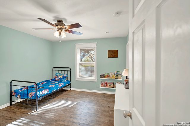 3 Quail Hollow, Pleasanton, TX 78064
