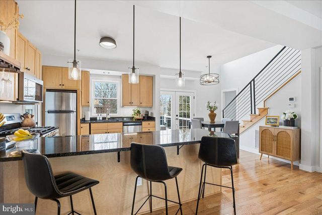 12 PENNSYLVANIA AVE, Edgewater, MD 21037