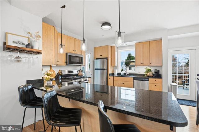 12 PENNSYLVANIA AVE, Edgewater, MD 21037