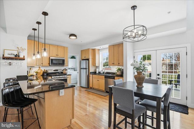 12 PENNSYLVANIA AVE, Edgewater, MD 21037