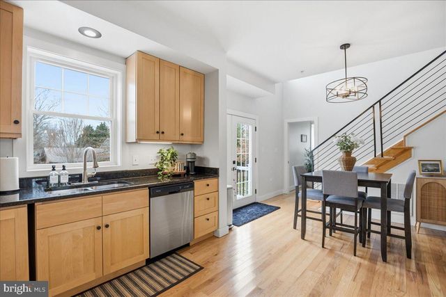 12 PENNSYLVANIA AVE, Edgewater, MD 21037