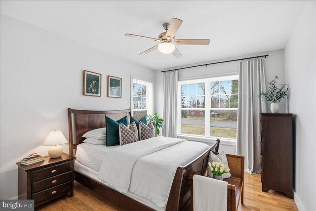 12 PENNSYLVANIA AVE, Edgewater, MD 21037