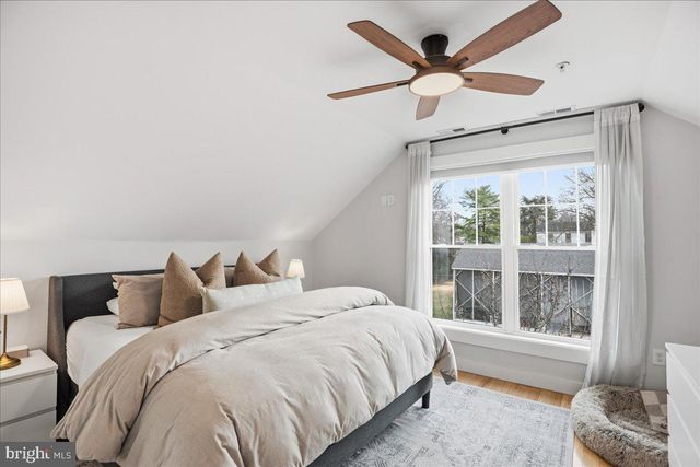 12 PENNSYLVANIA AVE, Edgewater, MD 21037