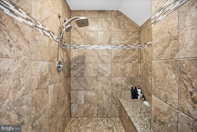 12 PENNSYLVANIA AVE, Edgewater, MD 21037