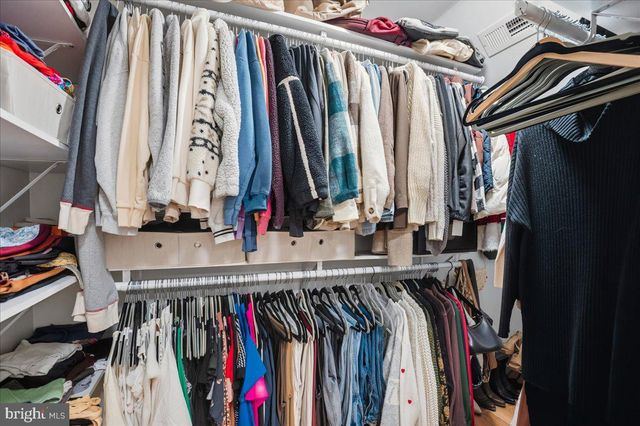 12 PENNSYLVANIA AVE, Edgewater, MD 21037