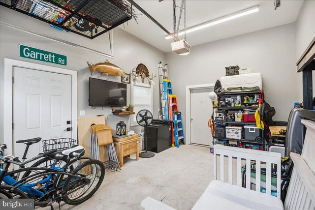 12 PENNSYLVANIA AVE, Edgewater, MD 21037