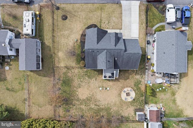 12 PENNSYLVANIA AVE, Edgewater, MD 21037