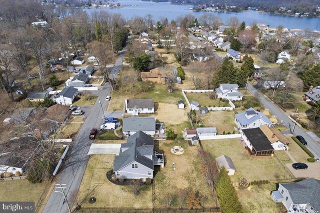 12 PENNSYLVANIA AVE, Edgewater, MD 21037