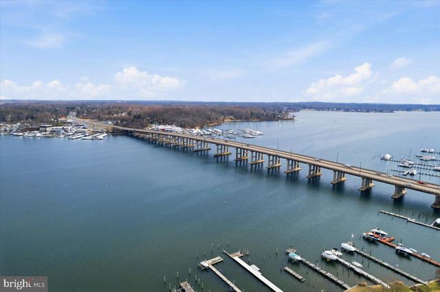 12 PENNSYLVANIA AVE, Edgewater, MD 21037