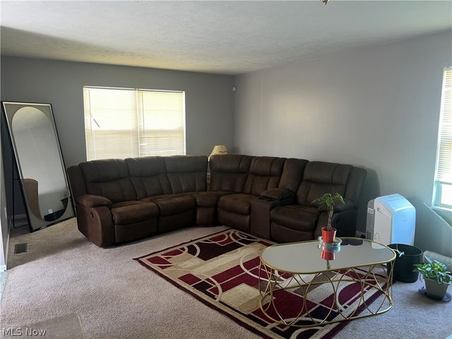 9702 Gaylord Avenue, Cleveland, OH 44105