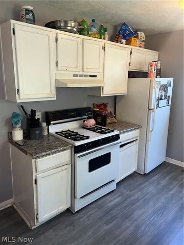 9702 Gaylord Avenue, Cleveland, OH 44105