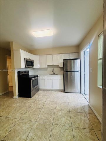 825 NE 7th St rear, Hallandale Beach, FL 33009