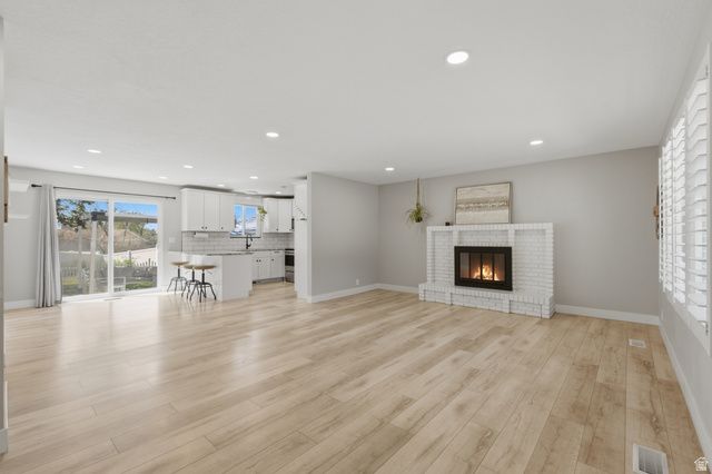 1709 E 9350 S, Sandy, UT 84093