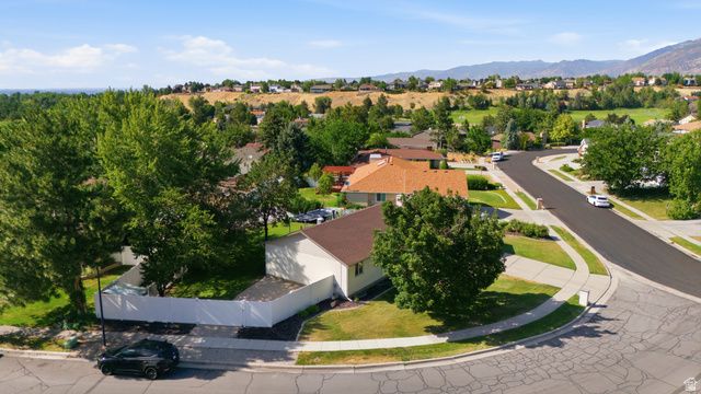 1709 E 9350 S, Sandy, UT 84093