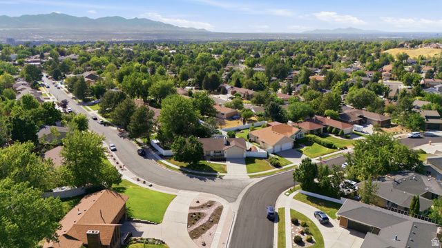 1709 E 9350 S, Sandy, UT 84093