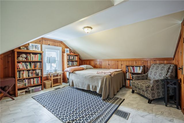 230 Farmington Road, Rochester, NY 14609