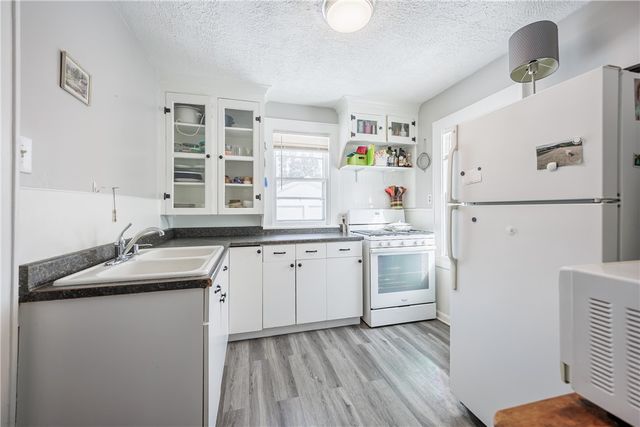 230 Farmington Road, Rochester, NY 14609