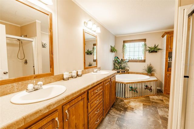 14002 BAY LAKE ROAD, Groveland, FL 34736