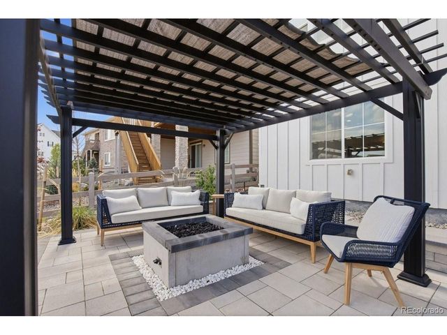 9006 Chalk Creek Pl, Littleton, CO 80125