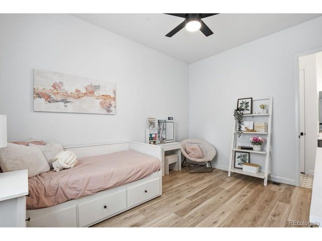 9006 Chalk Creek Pl, Littleton, CO 80125