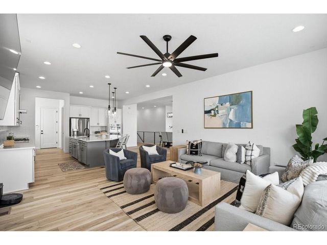 9006 Chalk Creek Pl, Littleton, CO 80125