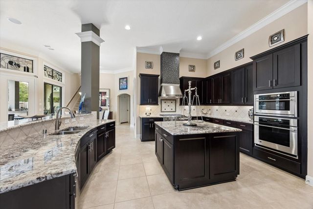502 Olmstead Park Drive, Sugar Land, TX 77479