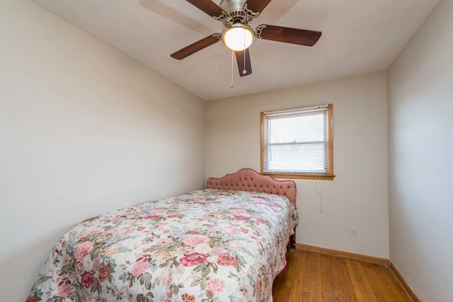 732 Whitney Avenue, Winthrop Harbor, IL 60096