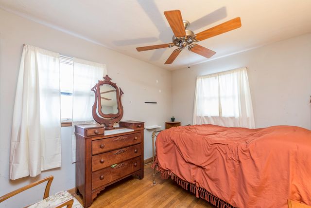 732 Whitney Avenue, Winthrop Harbor, IL 60096