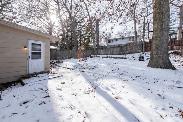 732 Whitney Avenue, Winthrop Harbor, IL 60096