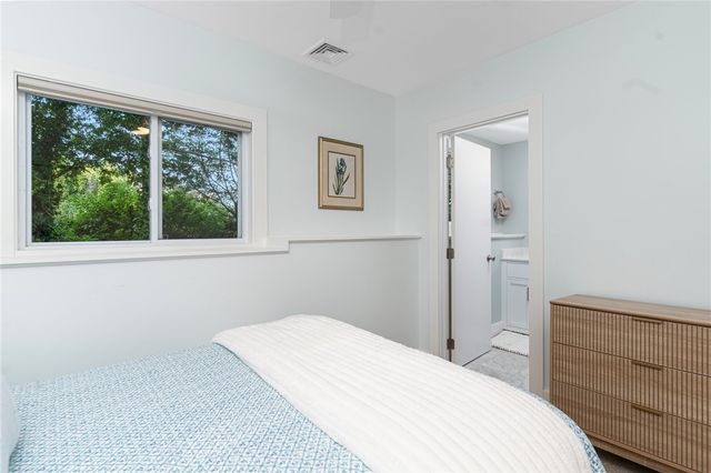 117 Indian Avenue, Portsmouth, RI 02871