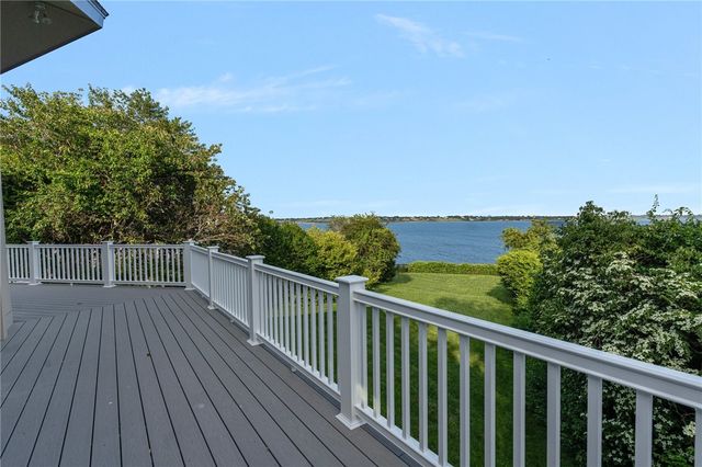 117 Indian Avenue, Portsmouth, RI 02871