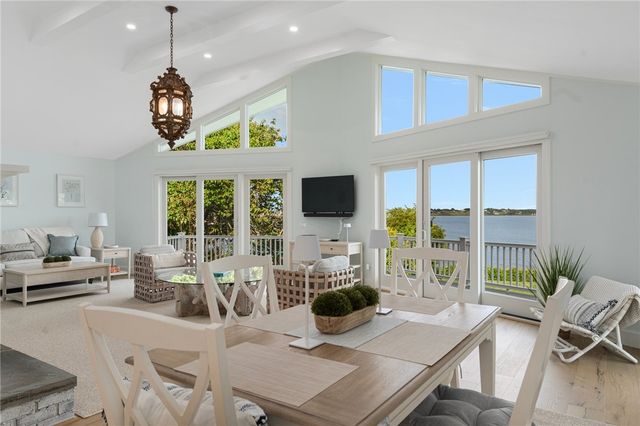 117 Indian Avenue, Portsmouth, RI 02871