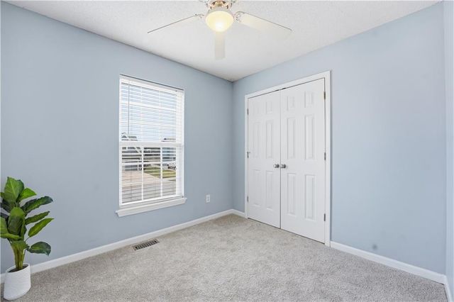 953 E Cottage Creek Drive, Gardner, KS 66030