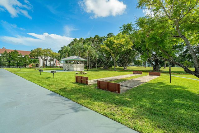 1015 Berkshire A, Deerfield Beach, FL 33442