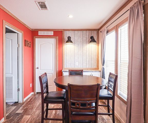 2661 Lampasas Dr, Midland, TX 79705