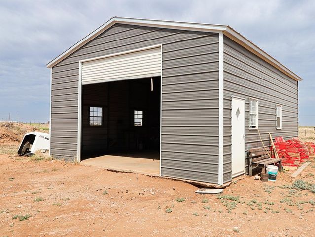 2661 Lampasas Dr, Midland, TX 79705