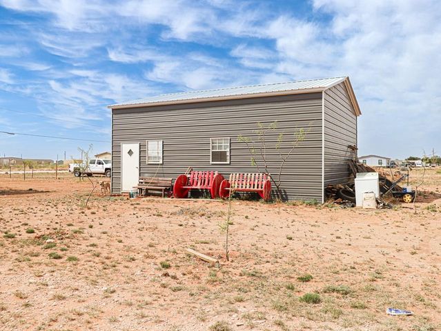 2661 Lampasas Dr, Midland, TX 79705