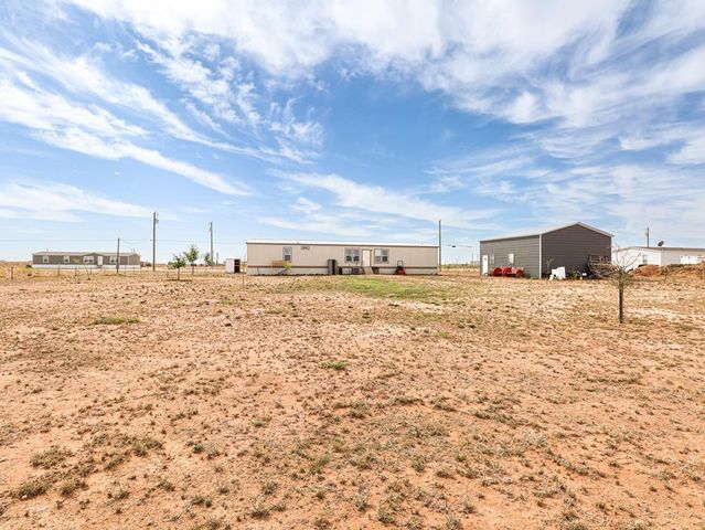 2661 Lampasas Dr, Midland, TX 79705