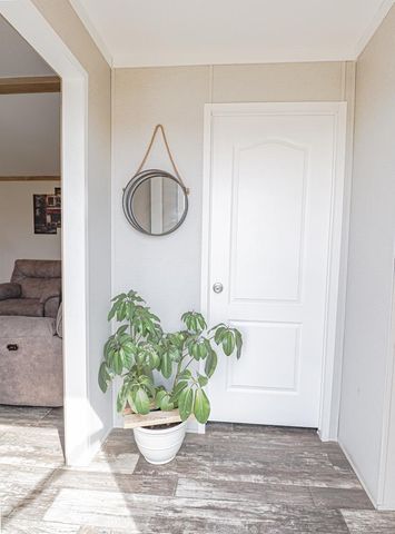 2661 Lampasas Dr, Midland, TX 79705