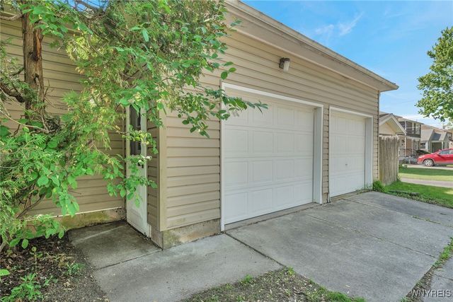 1 Emsworth Avenue, Tonawanda, NY 14223