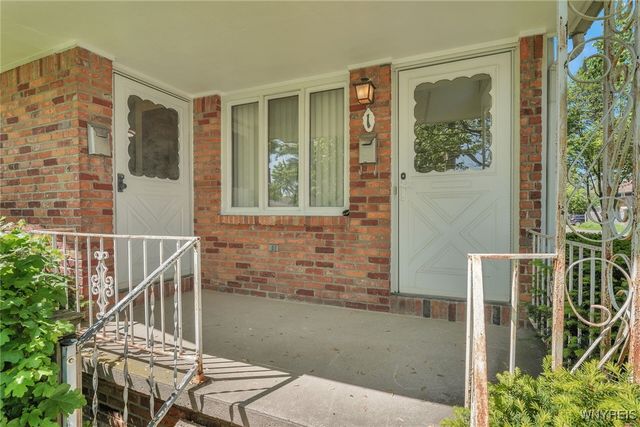 1 Emsworth Avenue, Tonawanda, NY 14223