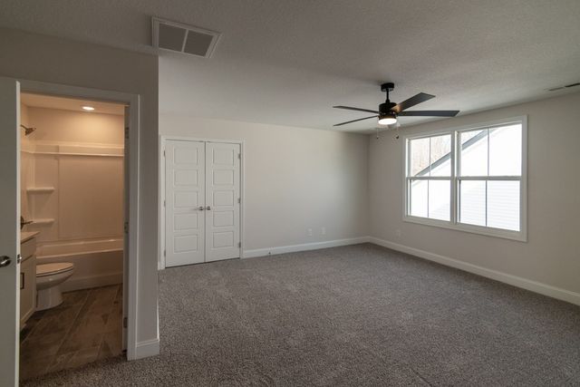 1585 Hidden Creek Trail, Clarksville, TN 37043