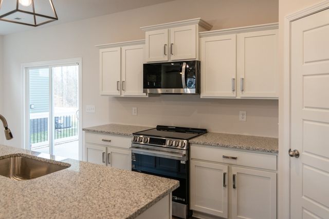 1585 Hidden Creek Trail, Clarksville, TN 37043