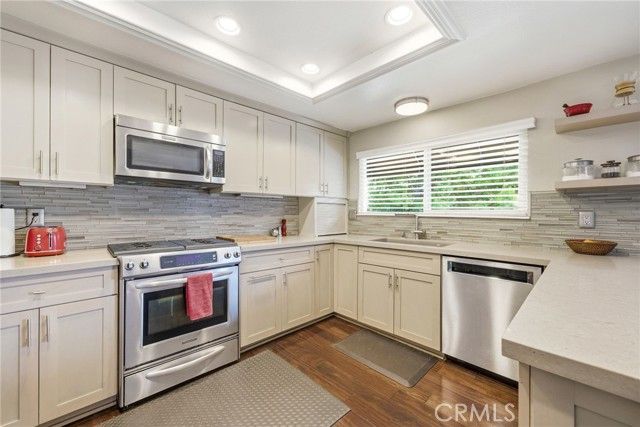 870 Deep Creek, Costa Mesa, CA 92626