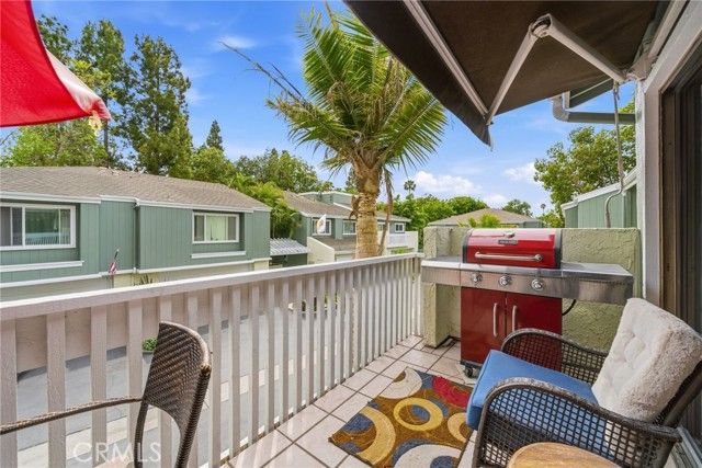 870 Deep Creek, Costa Mesa, CA 92626