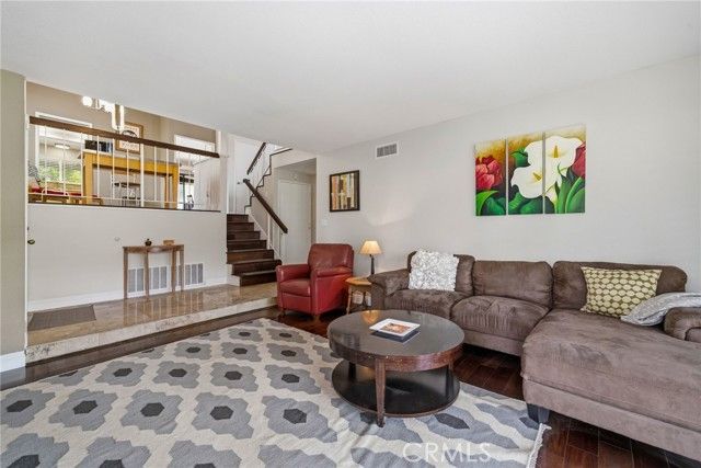 870 Deep Creek, Costa Mesa, CA 92626